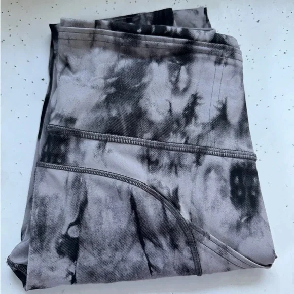Lululemon Wunder Train High-Rise Crop 23" Tie Dye Graphite sz.4 - Picture 3 of 11